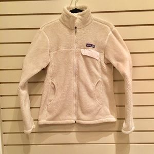 Women’s Patagonia fleece jacket